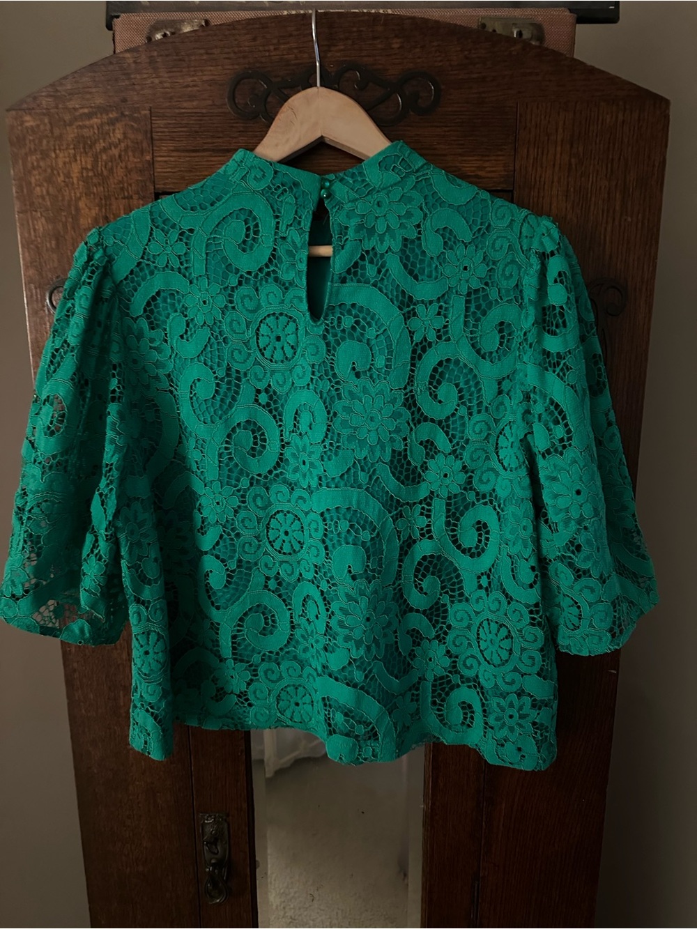 Nanette Lapore Green Crochet Lace Mock-Neck Blouse Elegant Holiday Evening Sz XL - Picture 4 of 6